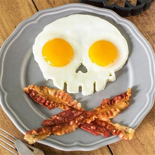 Form til stekt egg med halloween-skrekkskalle