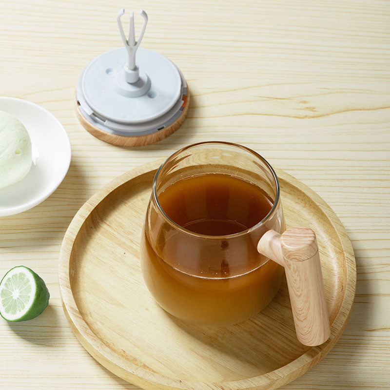 Helautomatisk kaffekopp med rørepinne