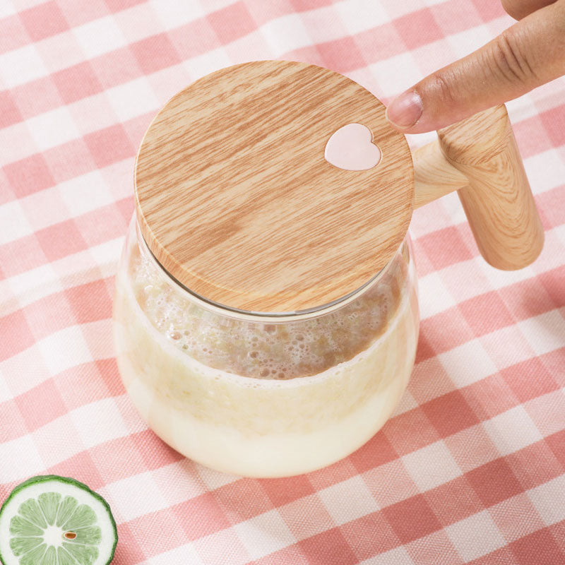 Helautomatisk kaffekopp med rørepinne