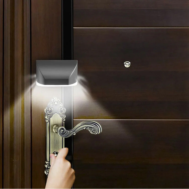 LED-lampe med infrarød sensor for dørlås 🔆