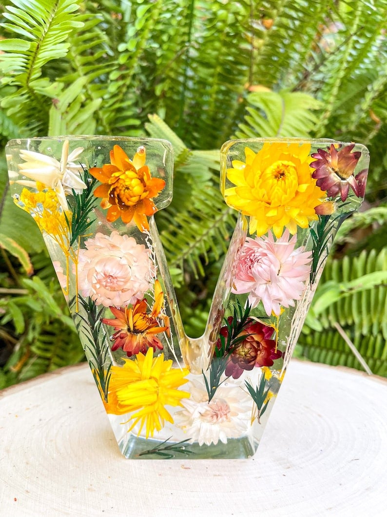 🌸Nattlampe med blomster i harpiks