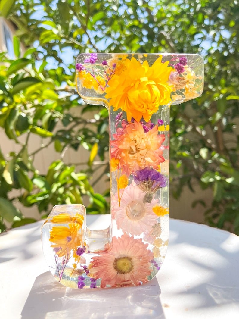 🌸Nattlampe med blomster i harpiks